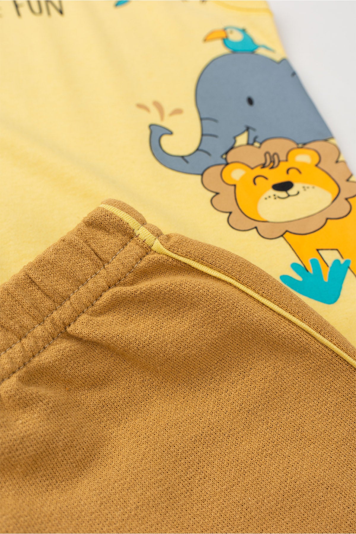 Conjunto de Verão para Menino Amigos da Selva Amarelo