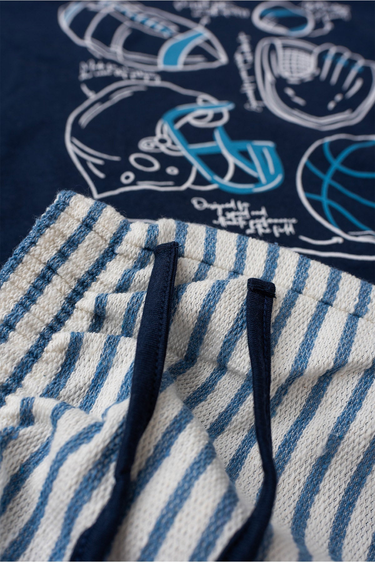 Conjunto de Verão para Menino Esporte em Ação Marinho