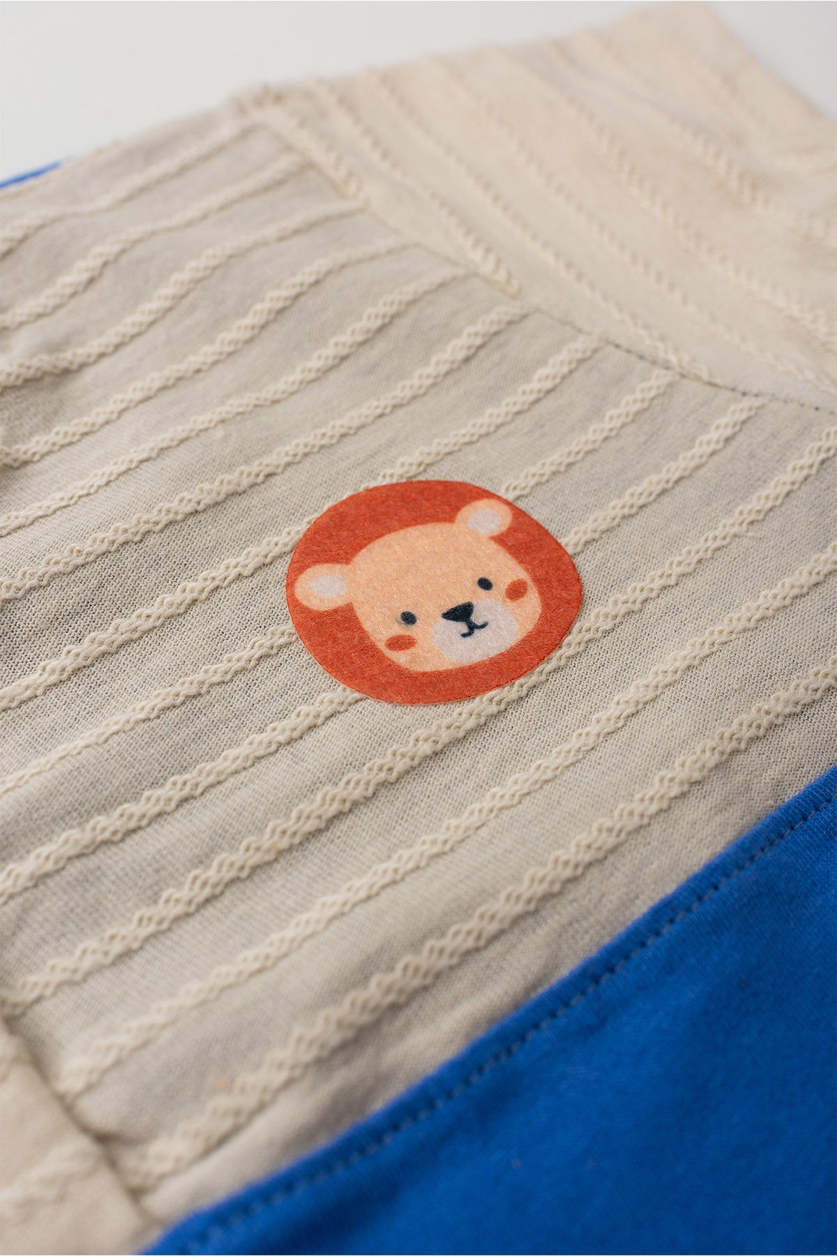 Conjunto de Verão para Menino Leãozinho Aventureiro Bege