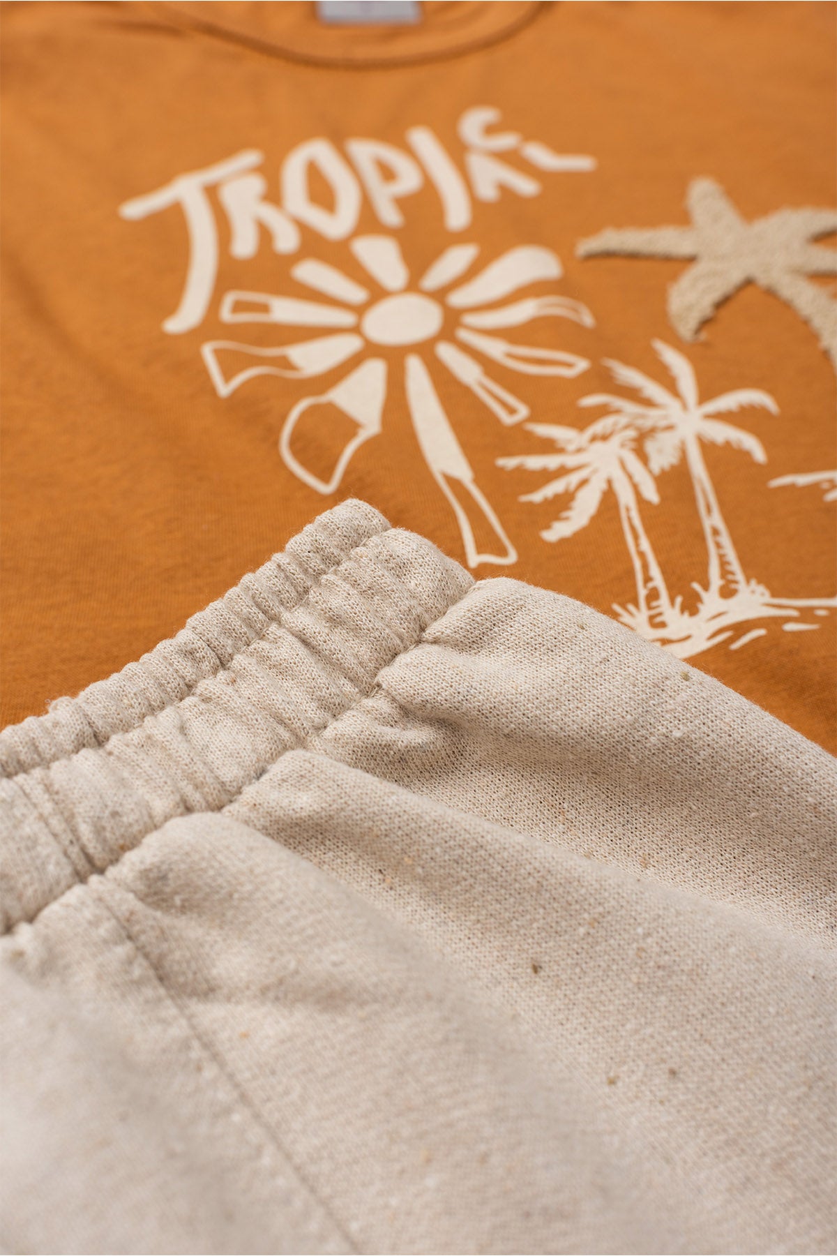 Conjunto de Verão para Menino Paraíso Tropical Caramelo