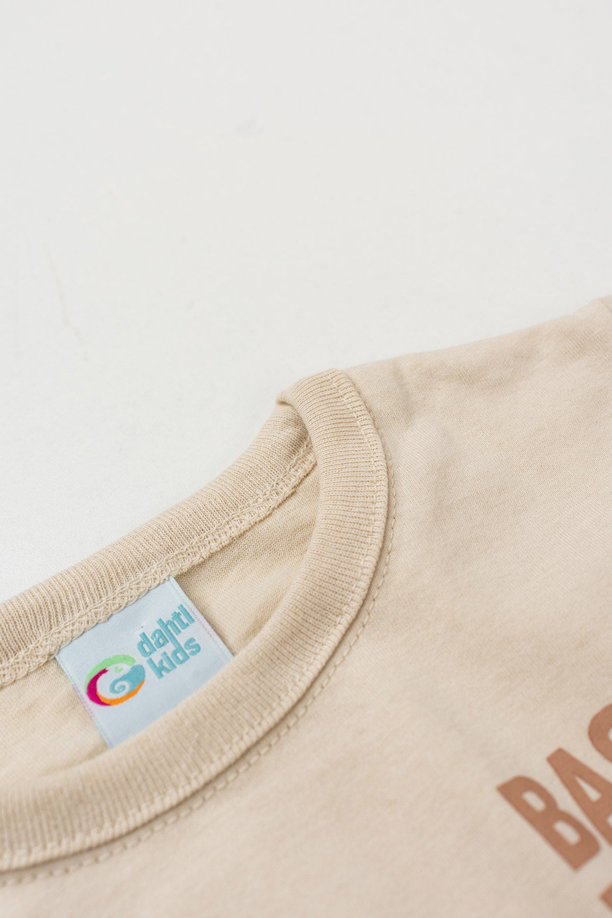 Conjunto de Verão para Menino Hora do Basquete Bege