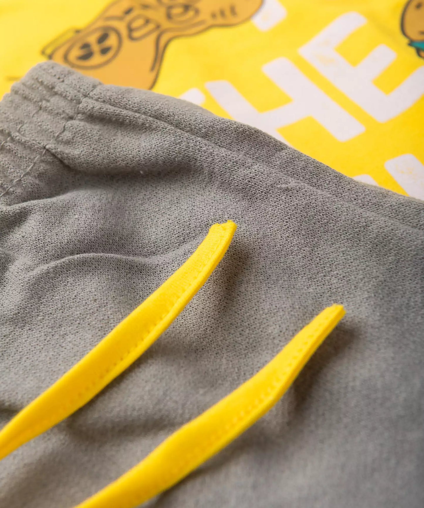 Conjunto Curto Infantil Masculino Amarelo Estampado