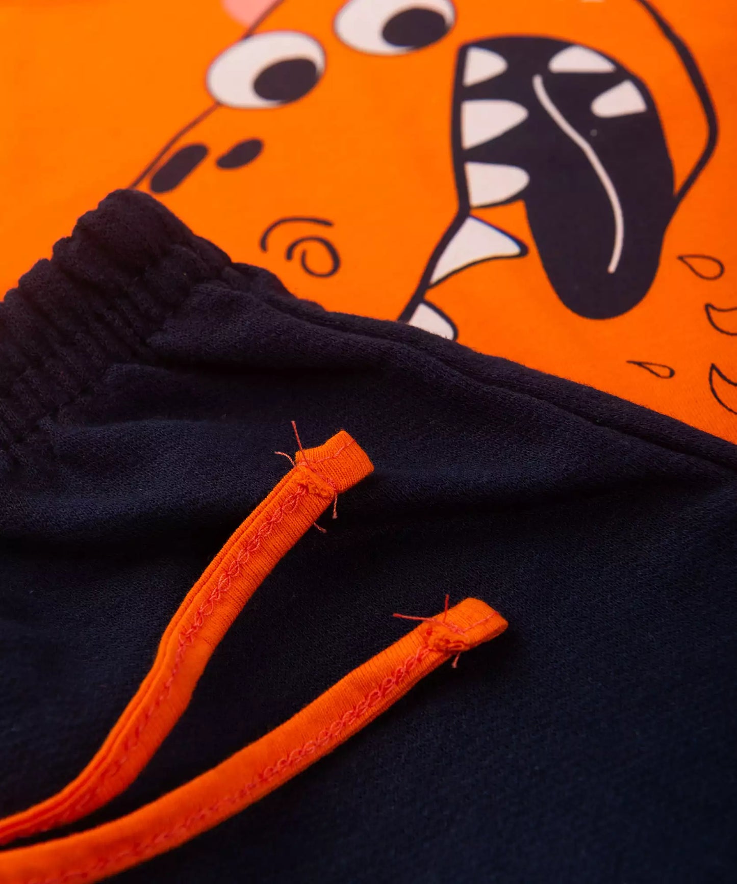Conjunto Curto para Menino Laranja Dinossauro