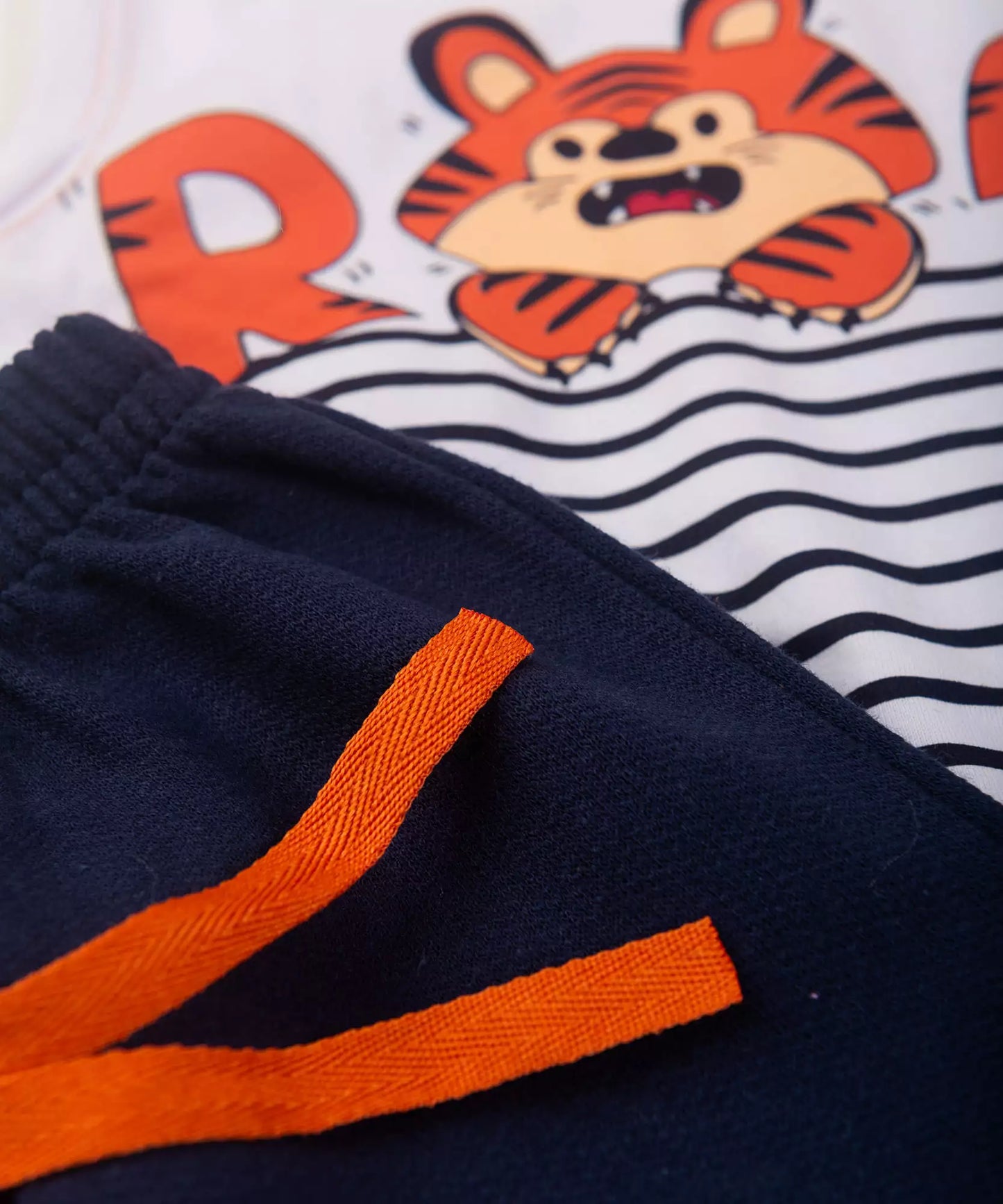 Conjunto Curto para Menino Tigre Branco