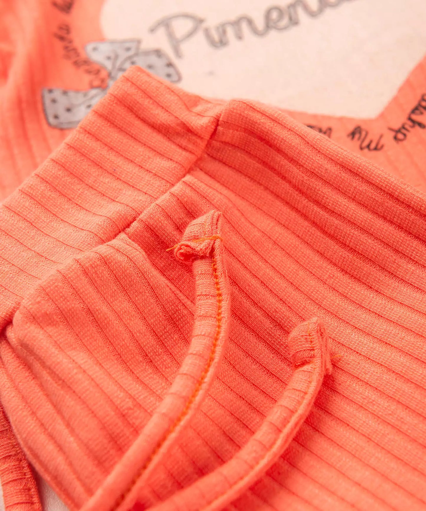 Conjunto de Frio para Bebê Menina Coração Salmão