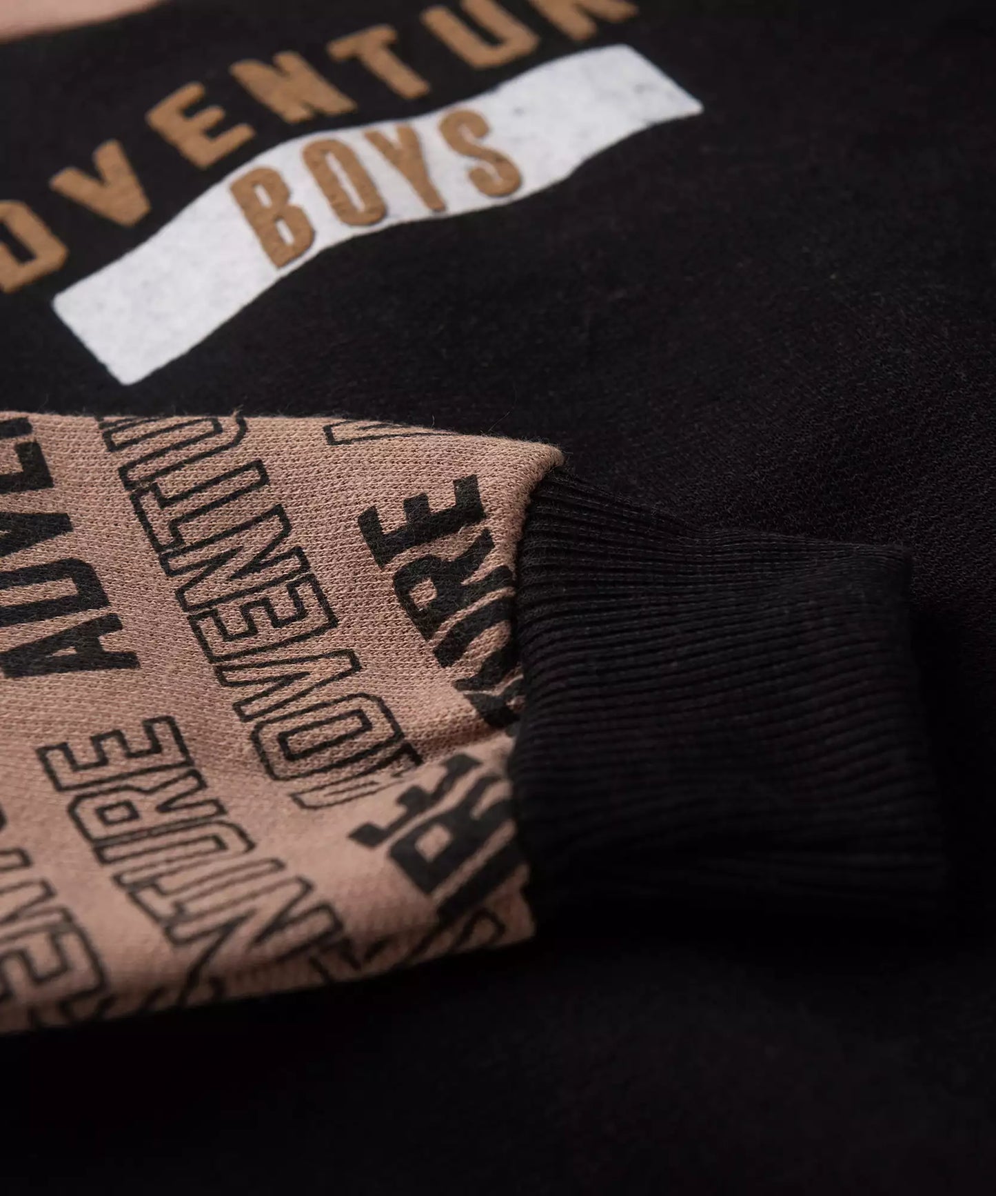 Conjunto de Inverno para Menino Estampado no Preto
