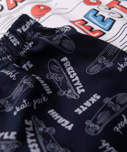 Conjunto de Verão Infantil Masculino Estampado em Branco