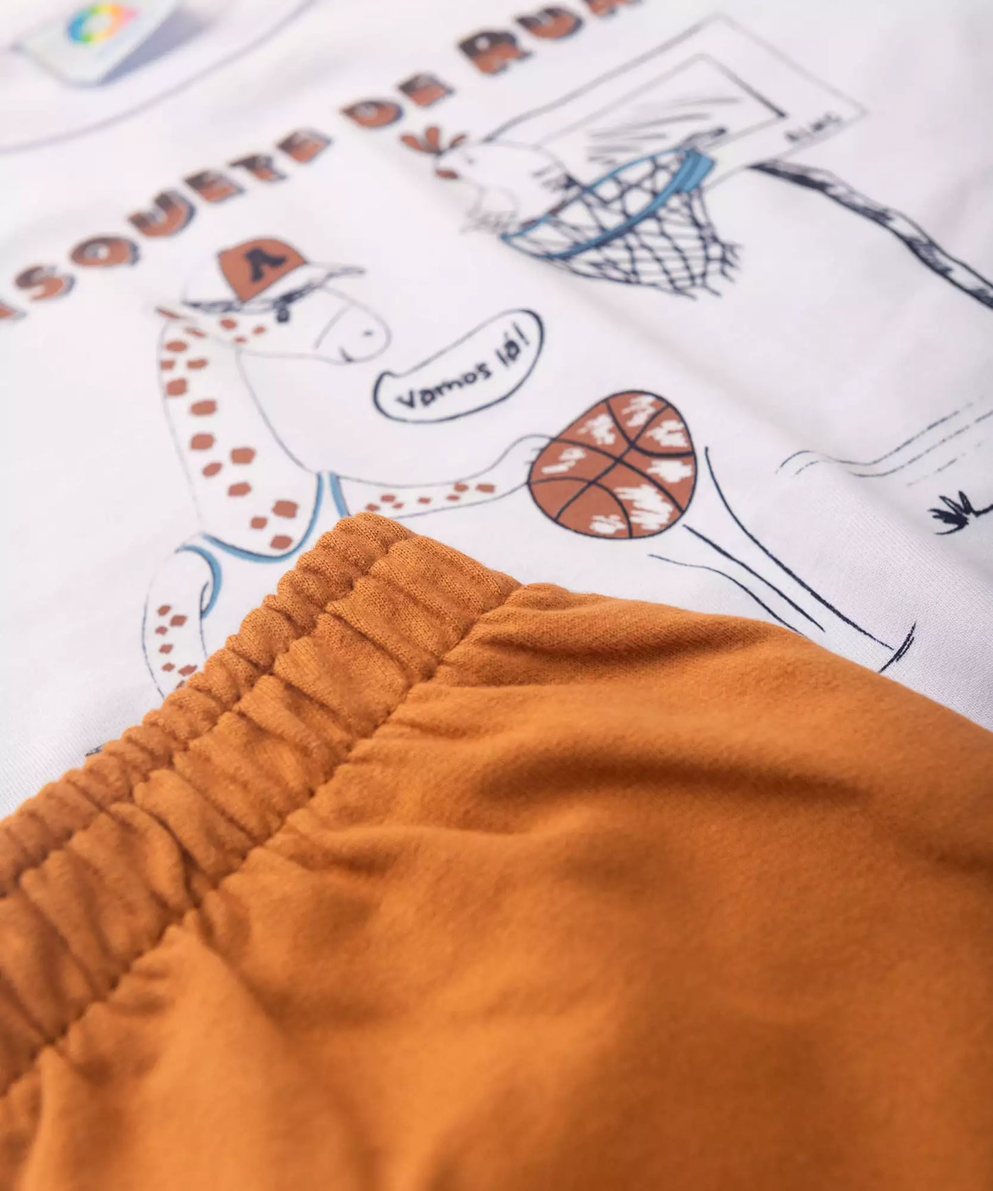 Conjunto de Verão Infantil para Menino Girafinha Branca