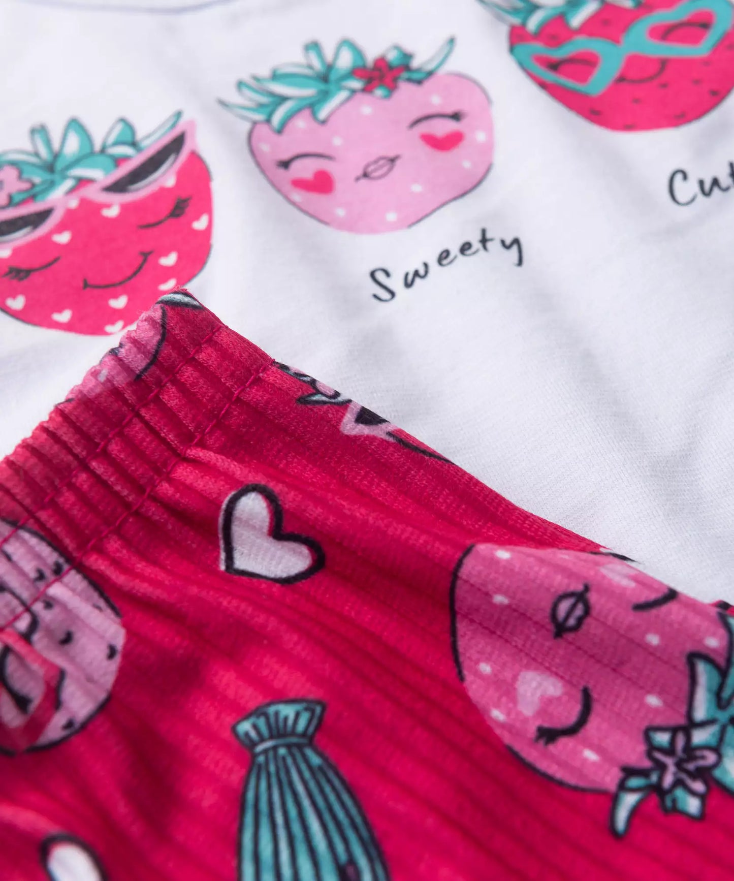 Conjunto de Verão para Bebê Menina Morango Branco