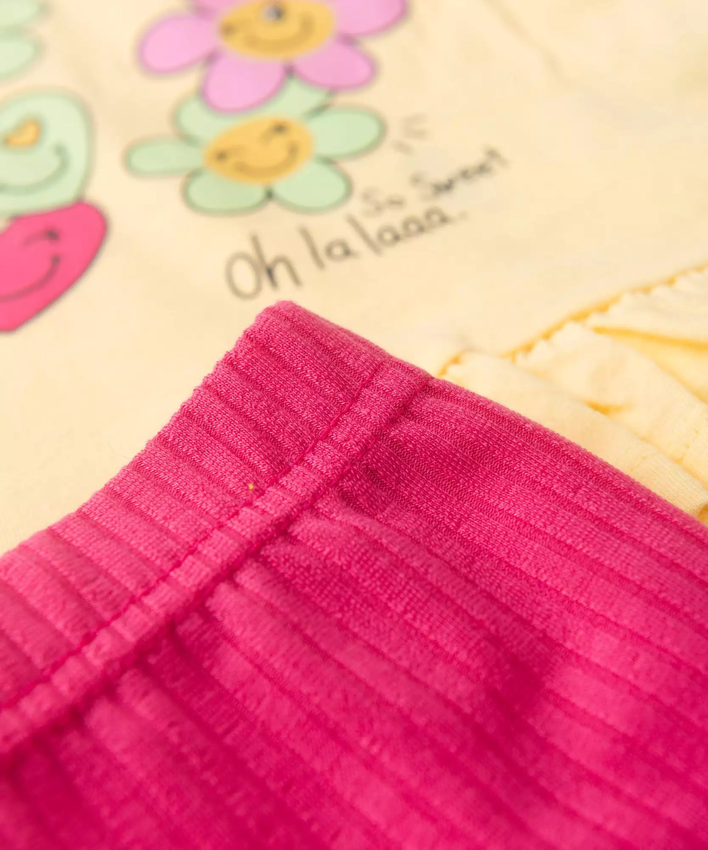 Conjunto de Verão para Menina Flores Amarelo