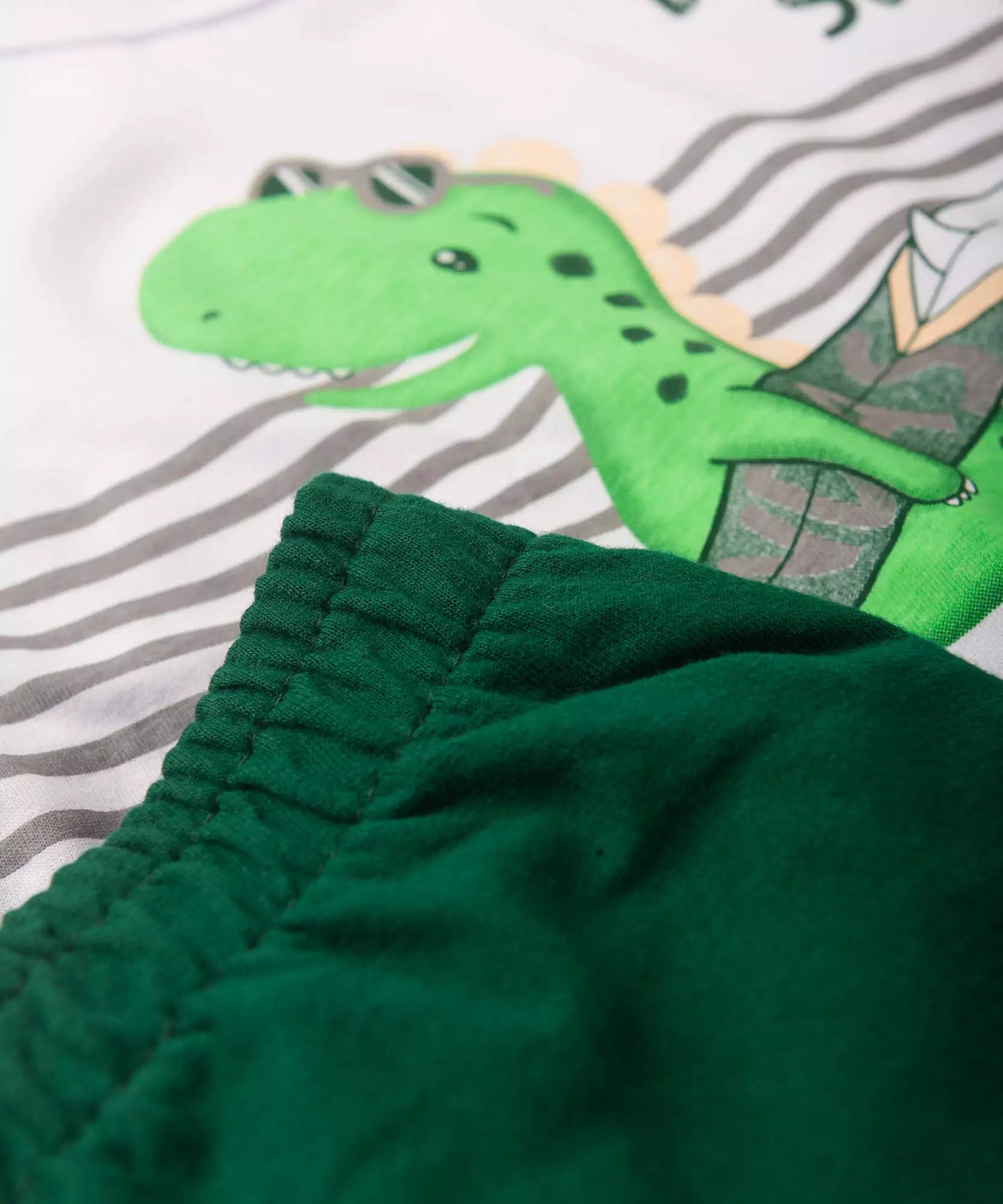 Conjunto de Verão para Menino Dino Surfista Branco
