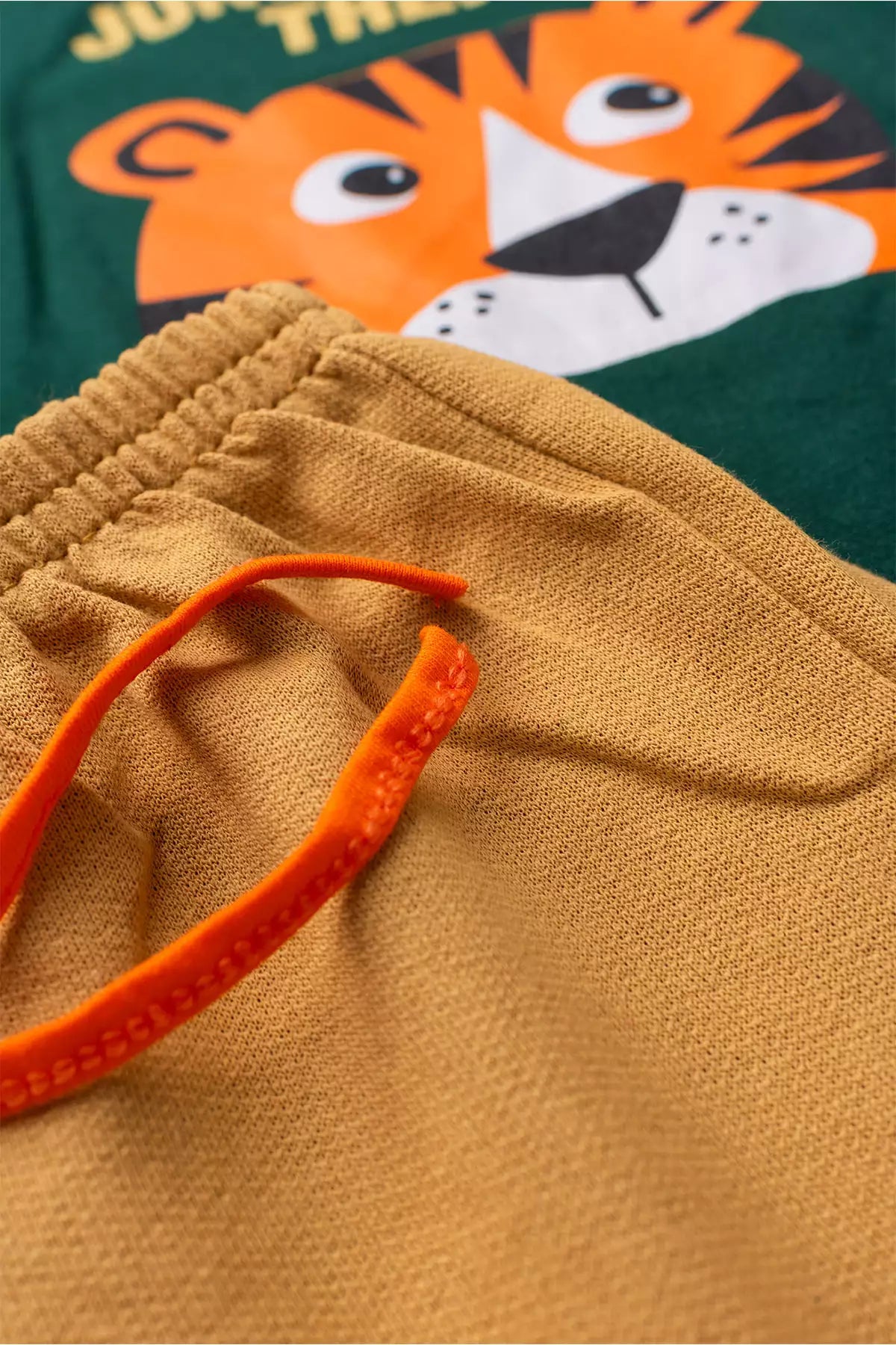 Conjunto de Verão para Menino Tigre da Selva Verde