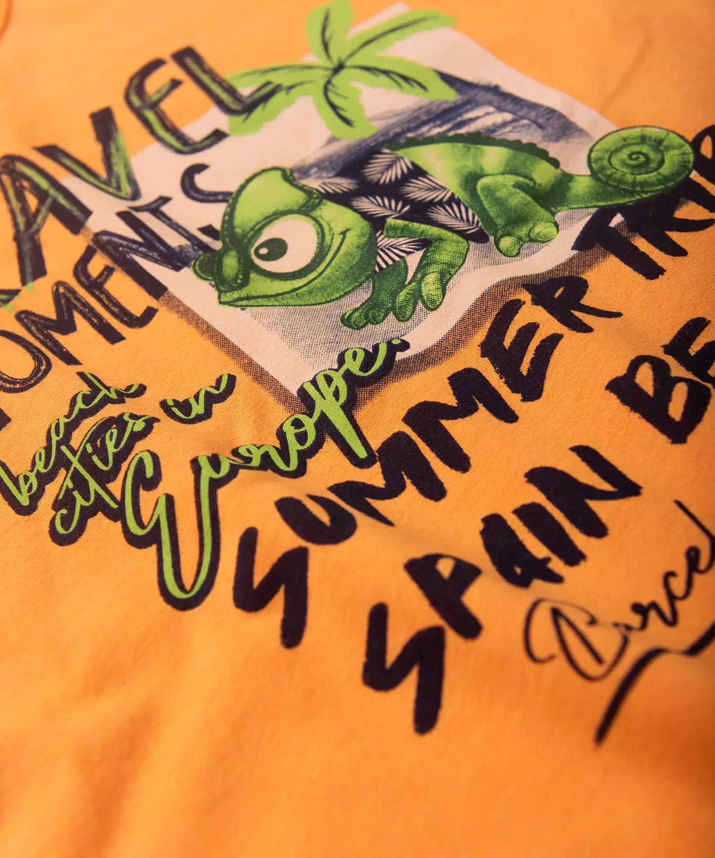 Conjunto de Verão para Menino em Estampado Laranja