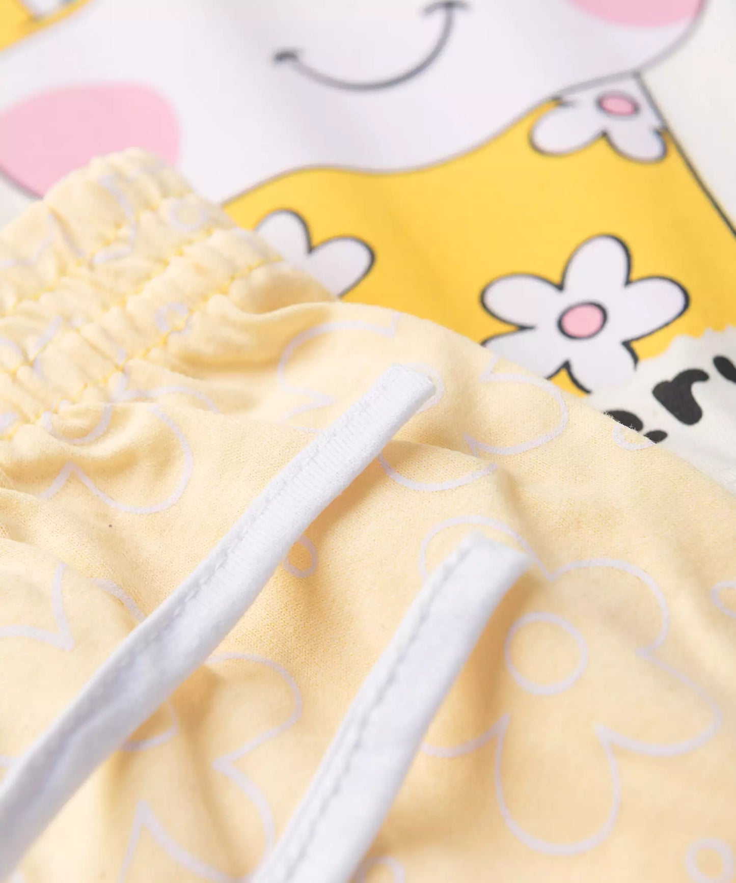 Pijama de Verão para Menina Girafinha Fofa Amarelo